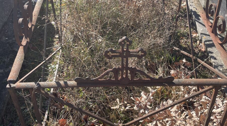 Tombe abandonnée rattraper la situation