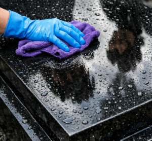 confier-lentretien-dune-tombe-a-un-service-professionnel